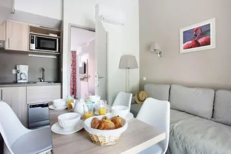 Le village Camarguais Les Gardians 6, Belle maison de vacances avec climatisation en Camargue - Photo 10