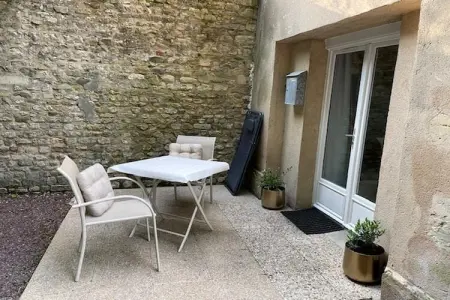 Halte entre terre et mer, Splendide Cottage à Bayeux avec Jardin, Terrasse, Parking - Photo 25