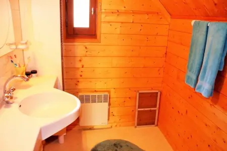 Chalet -   BEAULIEU  Nr 6, Joli chalet à Beaulieu, France, avec piscine privée - Photo 13