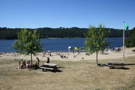 Chalet -   BEAULIEU  Nr 6, Joli chalet à Beaulieu, France, avec piscine privée - Photo 29