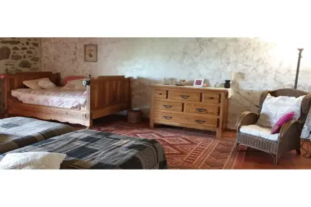 Le domaine d'Hypolite, Belle demeure en pierre avec jacuzzi, sauna et piscine dans le Cantal. - Photo 12