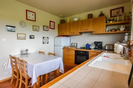 Le domaine d'Hypolite, Belle demeure en pierre avec jacuzzi, sauna et piscine dans le Cantal. - Photo 14