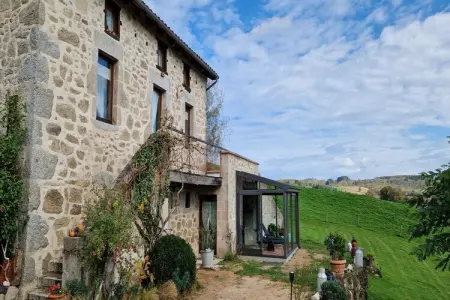 Le domaine d'Hypolite, Belle demeure en pierre avec jacuzzi, sauna et piscine dans le Cantal. - Photo 29