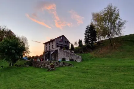 Le domaine d'Hypolite, Belle demeure en pierre avec jacuzzi, sauna et piscine dans le Cantal. - Photo 30