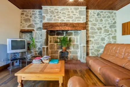 Maison de vacances - Sénezergues, Maison de vacances confortable avec jardin à Sénezergues - Photo 8