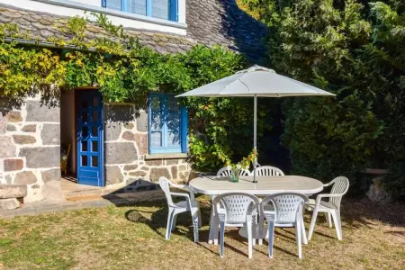 Maison près des volcans d'Auvergne, Maison de vacances spacieuse près des volcans d'Auvergne - Photo 3