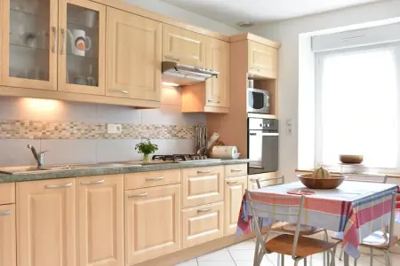 Villa des Prés, Maison de vacances de bon goût à Plouvara avec Jardin - Photo 8