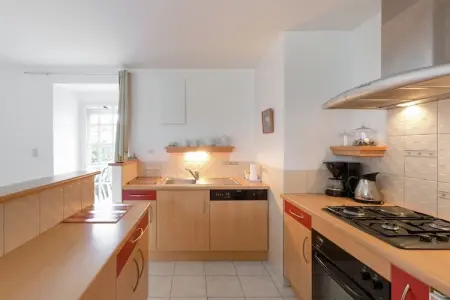 Jolie maison en pays de Rance, Maison de vacances spacieuse à Lanrelas avec jardin - Photo 2