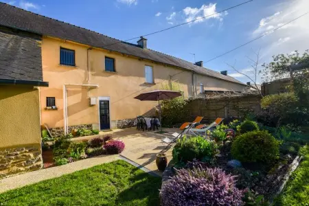 Jolie maison en pays de Rance, Maison de vacances spacieuse à Lanrelas avec jardin - Photo 10