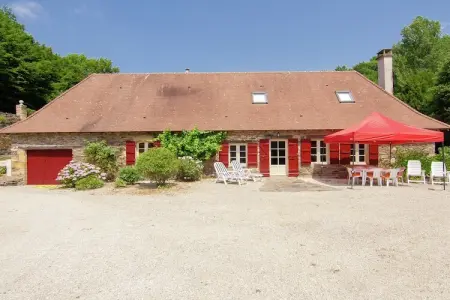 Moulin du Bouc, Maison de vacances près rivière avec piscine (12x6) Saint-Médard-d'Excideuil - Photo 2