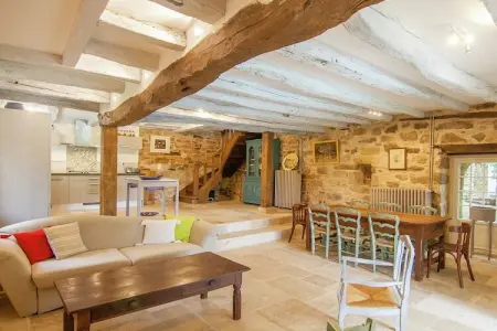 Circaud, Maison de vacances pittoresque à Grives avec piscine - Photo 1