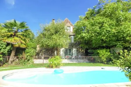 Circaud, Maison de vacances pittoresque à Grives avec piscine - Photo 5