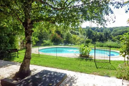 Circaud, Maison de vacances pittoresque à Grives avec piscine - Photo 7
