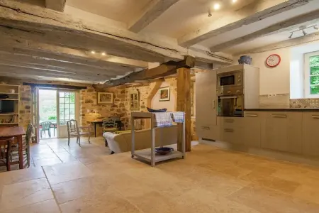 Circaud, Maison de vacances pittoresque à Grives avec piscine - Photo 12