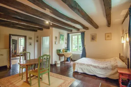 Circaud, Maison de vacances pittoresque à Grives avec piscine - Photo 15