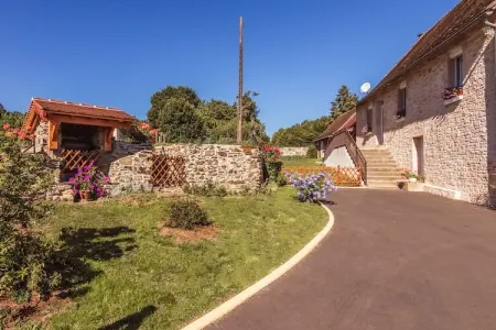Marie-Rose, Belle maison de vacances près d'un grand lac récréatif et près de la forêt. - Photo 30