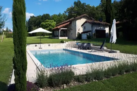 Maison de vacances Verteillac, Maison de vacances originale avec piscine à Verteillac - Photo 1