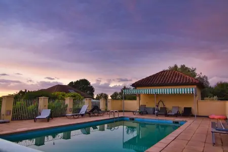 Maison Le Perrot, Maison de vacances moderne en Aquitaine avec piscine - Photo 15