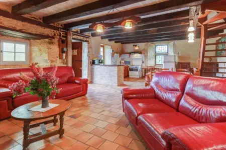 Maison de vacances Besse Le Moulinal Bas, Maison de vacances paisible à Besse avec piscine - Photo 2