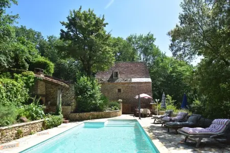 Maison de vacances Besse Micouleaud, Maison de vacances moderne à Besse avec piscine - Photo 1