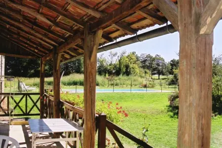 Maison de vacances Le Moulinal Haut, Maison de vacances confortable à Besse avec piscine - Photo 5