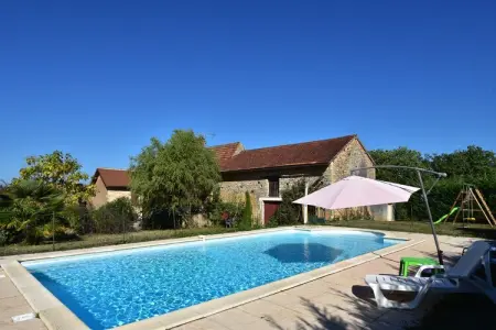 Maison de vacances Le Moulinal Haut, Maison de vacances confortable à Besse avec piscine - Photo 6