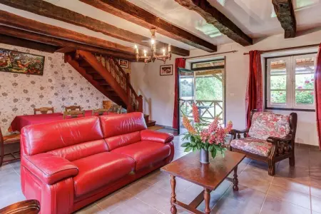 Maison de vacances Le Moulinal Haut, Maison de vacances confortable à Besse avec piscine - Photo 7