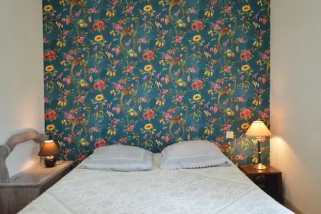 Maison au calme avec piscine, Maison de vacances traditionnelle à Loubejac avec piscine - Photo 10