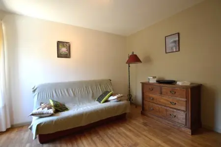 Maison au calme avec piscine, Maison de vacances traditionnelle à Loubejac avec piscine - Photo 36