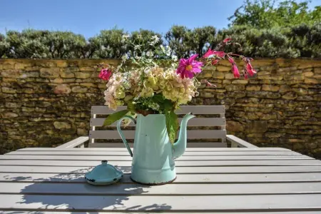 Maison au calme avec piscine, Maison de vacances traditionnelle à Loubejac avec piscine - Photo 39