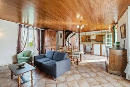 Maison fabuleuse, Maison de vacances vintage avec piscine privée à Loubejac - Photo 1