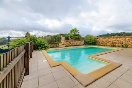 Maison fabuleuse, Maison de vacances vintage avec piscine privée à Loubejac - Photo 7