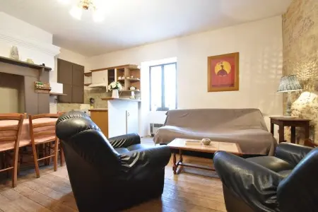 Maison de vacances Besse les Vitarelles 6 p, Ancien maison de vacances avec piscine à Besse - Photo 9