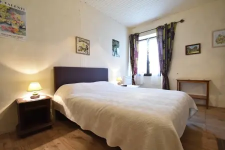 Maison de vacances Besse les Vitarelles 6 p, Ancien maison de vacances avec piscine à Besse - Photo 10