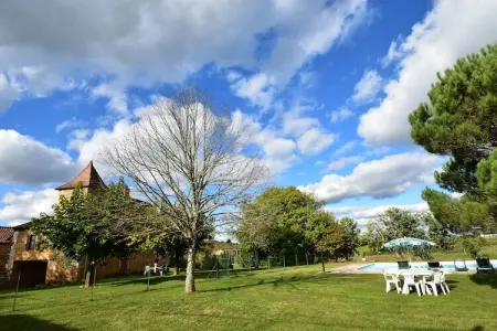 Maison de vacances Besse les Vitarelles 6 p, Ancien maison de vacances avec piscine à Besse - Photo 27