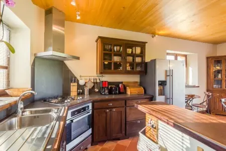 Maison de vacances Mazeyrolles 8p, Maison de vacances paisible à Mazeyrolles avec piscine - Photo 3