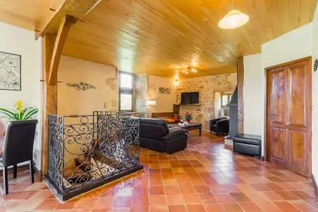 Maison de vacances Mazeyrolles 8p, Maison de vacances paisible à Mazeyrolles avec piscine - Photo 12