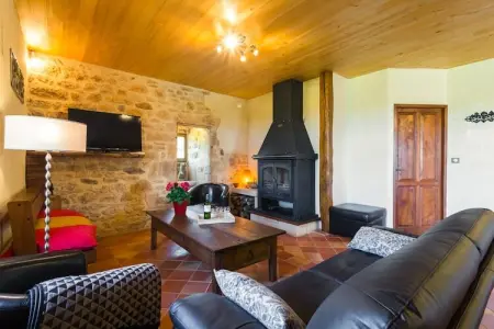 Maison de vacances Mazeyrolles 8p, Maison de vacances paisible à Mazeyrolles avec piscine - Photo 13