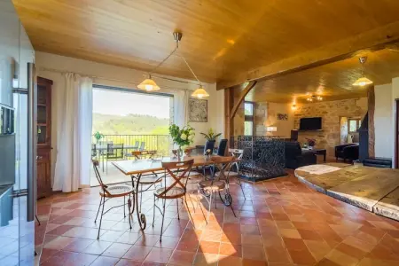 Maison de vacances Mazeyrolles 8p, Maison de vacances paisible à Mazeyrolles avec piscine - Photo 14