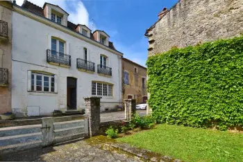 Maison à Villefranche Du Périgord,Maison de caractère style 18eme FR-24550-65 N°531359