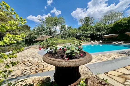 La Chaumière, Gîte patrimonial en Aquitaine avec piscine partagée - Photo 9