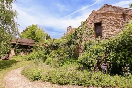La Chaumière, Gîte patrimonial en Aquitaine avec piscine partagée - Photo 24