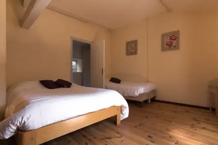 Gîte du Château, Maison de vacances moderne à Chaleix avec jardin privé - Photo 10