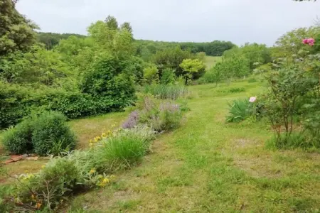 Gîte du Château, Maison de vacances moderne à Chaleix avec jardin privé - Photo 36