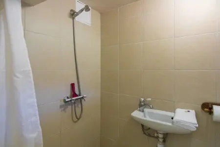 Appartement du Chateau, Château du patrimoine à Chaleix avec piscine partagée - Photo 12