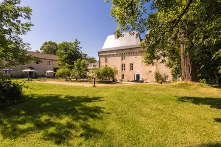 Appartement du Chateau, Château du patrimoine à Chaleix avec piscine partagée - Photo 13