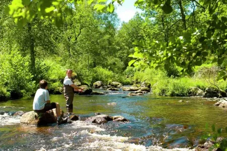 Chambre Rouge, Vieux château à Chaleix avec piscine commune - Photo 19