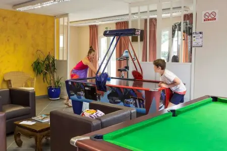 Résidence Horizon Morgat 2, Maisonnette confortable et colorée, à 700 m.de la plage - Photo 2