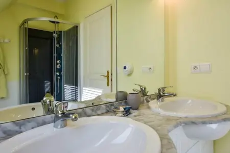 Villa Goéland, Villa à Moëlan-sur-Mer avec piscine intérieure,jacuzzi,sauna - Photo 17