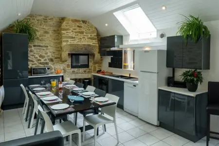 Le Trio, Gîte chic à Plouguin en France avec piscine privée - Photo 2